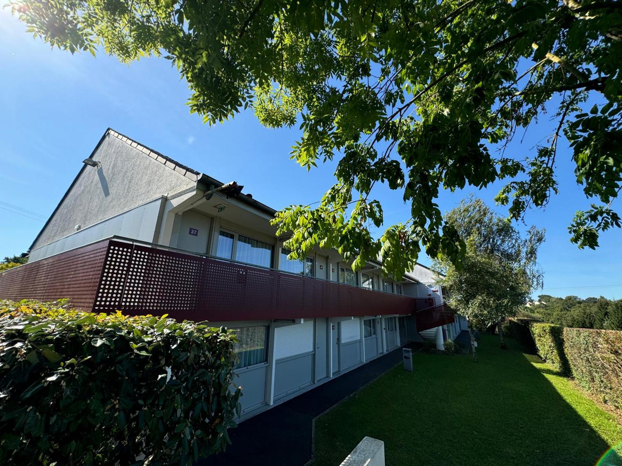 Brit Hotel Mayenne Exterior photo