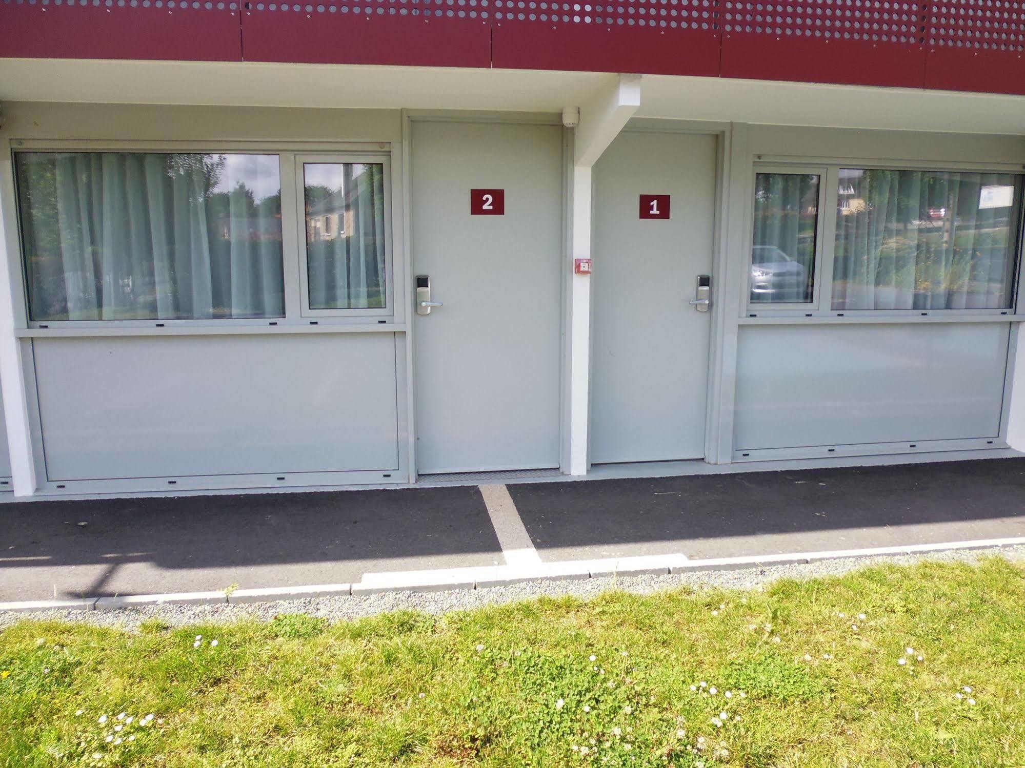 Brit Hotel Mayenne Exterior photo